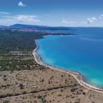 Lovely In Pag With Wifi *