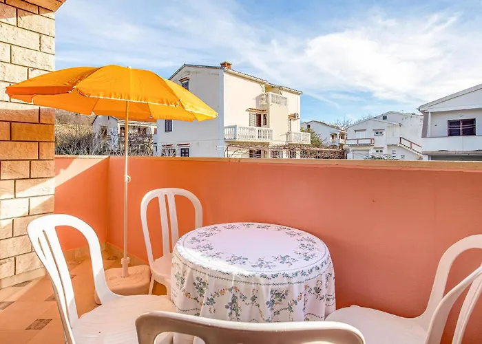 Apartman Lovely In Pag With Wifi *