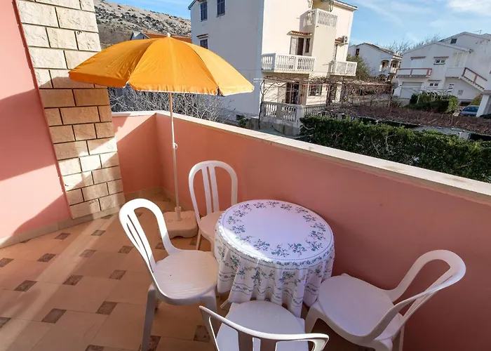 Apartment Lovely In Pag With Wifi Pag Town