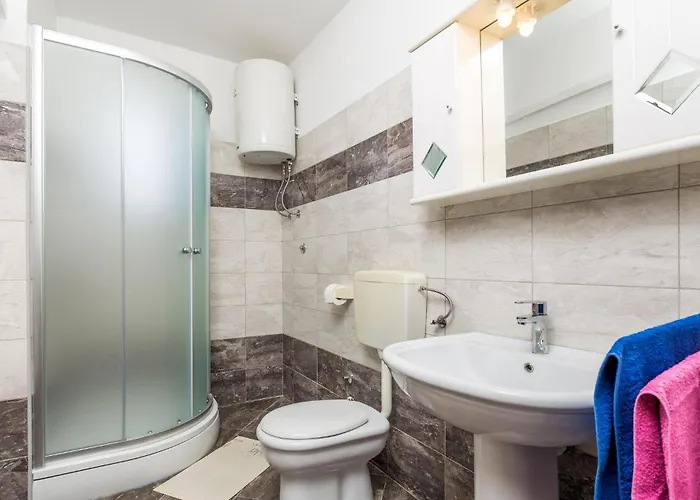 Apartment Lovely In Pag With Wifi *