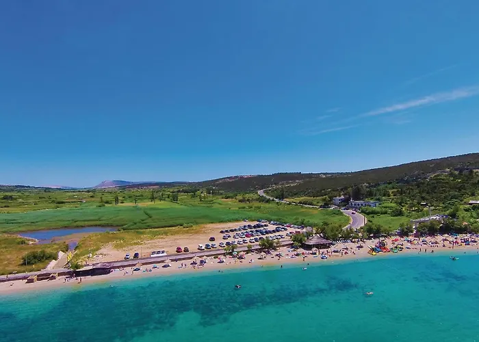 Lovely In Pag With Wifi Apartment *